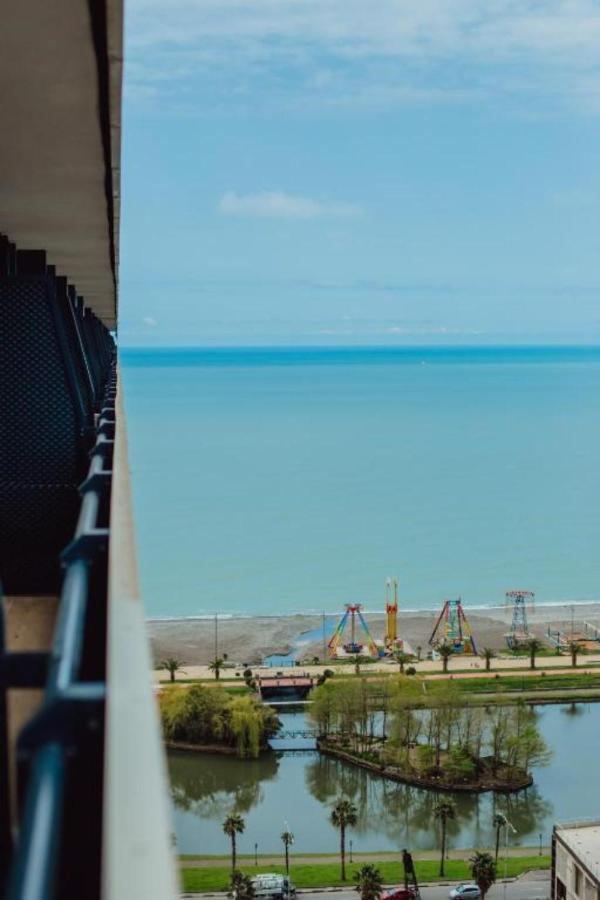 Superior Apartments Orbi City Sea View Batumi Esterno foto